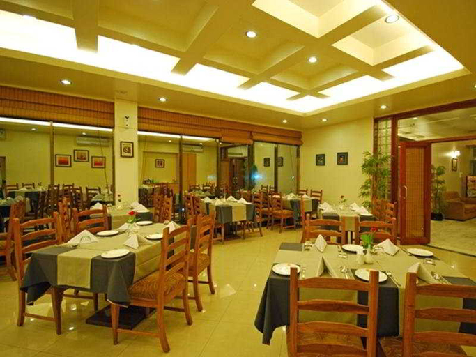 Food & Drinks, Phoenix Pune, Pune