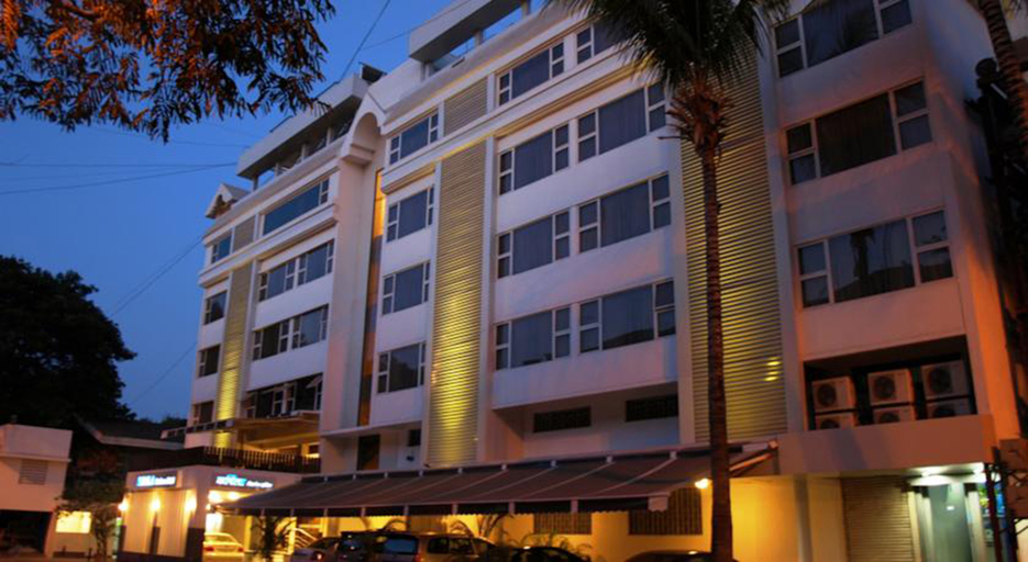 Exterior & Views 2, Kapila Business Hotel, Pune