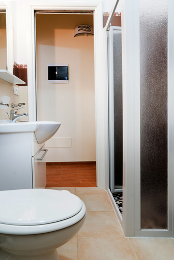 Bathroom 4, Aura Solis B&B, Lecce