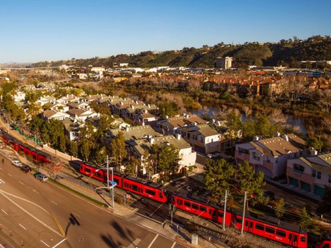 Exterior & Views 4, DoubleTree by Hilton Hotel San Diego - Mission Valley, San Diego