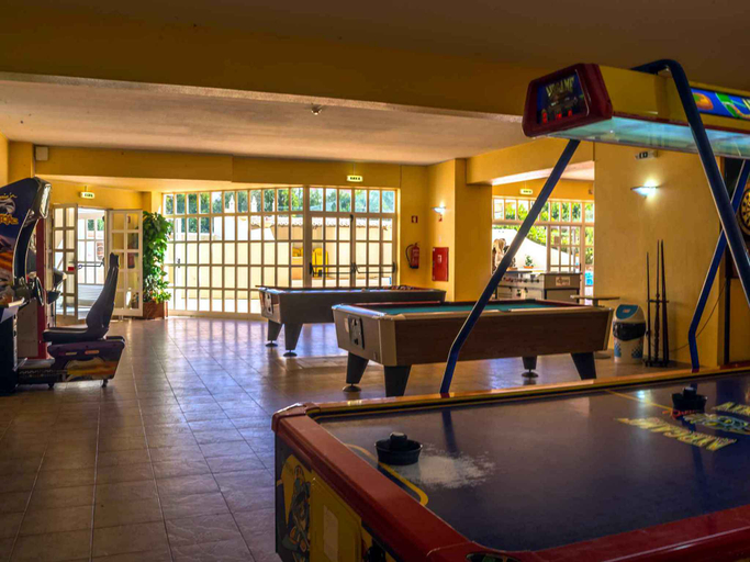 Public Area 2, Flor da Rocha, Portimão