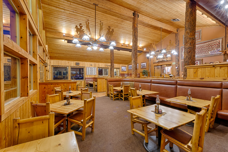 Food & Drinks 5, Red Cliffs Lodge, Grand