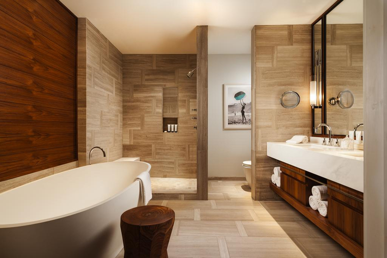Bathroom 5, The Ocean Club, A Four Seasons Resort
