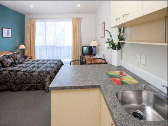 Bedroom 3, Quest on Eden Serviced Apartments Hotel, Waitakere