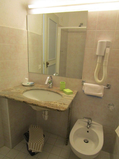 Bathroom, Hotel Villa al Mare, Napoli
