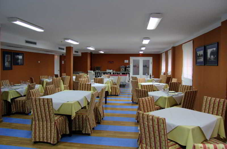 Food & Drinks 4, AHC Caceres, Cáceres