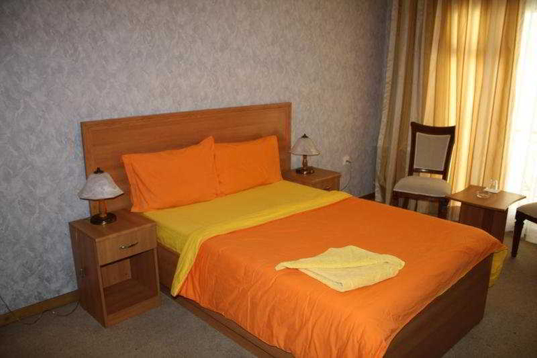 Bedroom 2, Gallery Lux Boutique Hotel, Baku