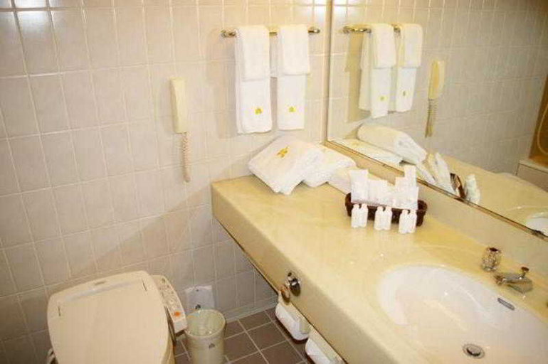 Bathroom 3, Hotel Leopalace Hakata, Fukuoka