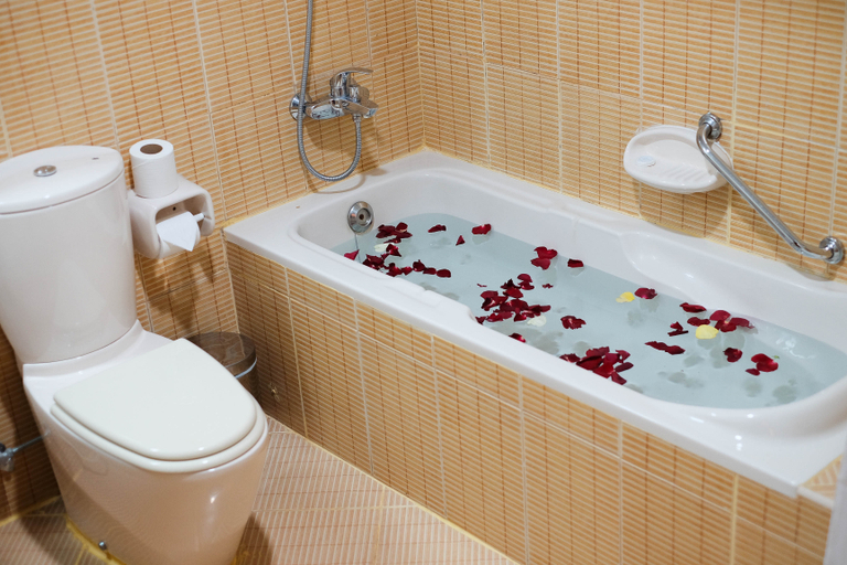 Bathroom 5, Baity Hotel Apartments, Dubai