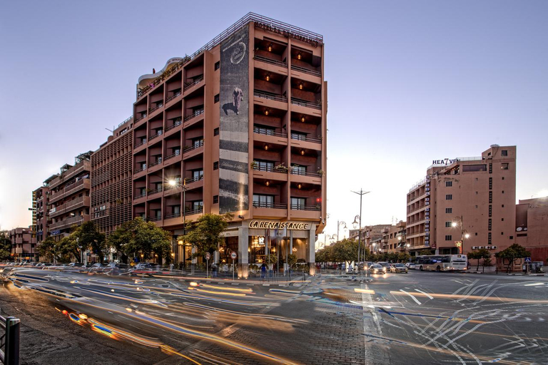 Exterior & Views