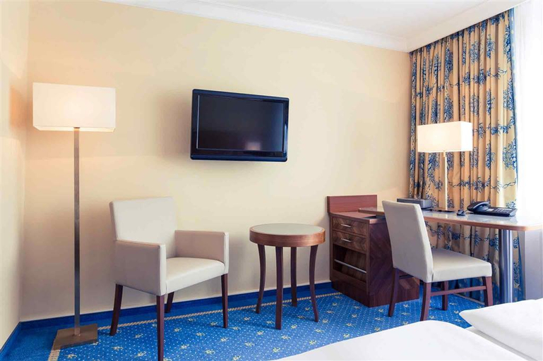 Bedroom 3, Hotel Krefelder Hof, Krefeld