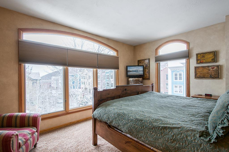 Bedroom 3, The Caledonian, Summit