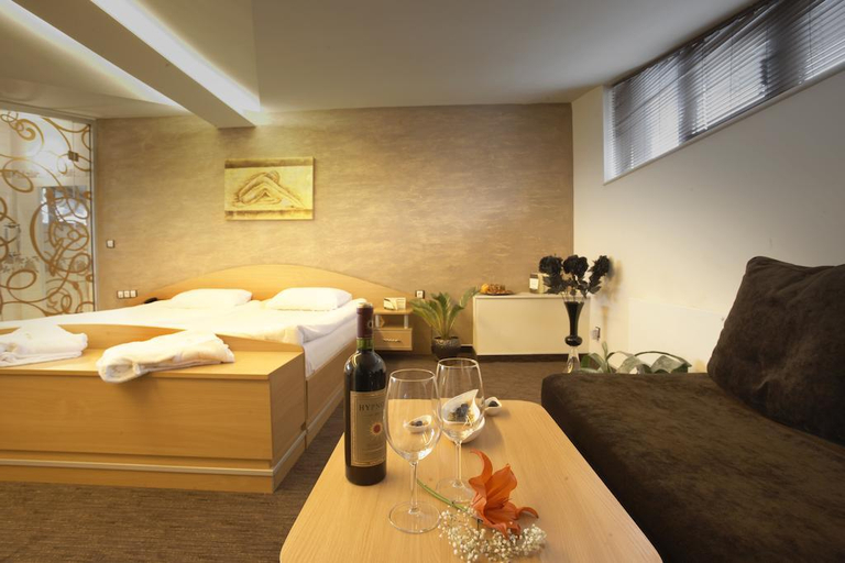 Bedroom, Vihren Palace Ski & Spa Resort, Bansko