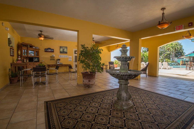 Public Area 3, The Lazy Parrot Inn