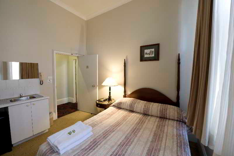 Bedroom 4, Azurro hotel - Darling Harbour, Sydney
