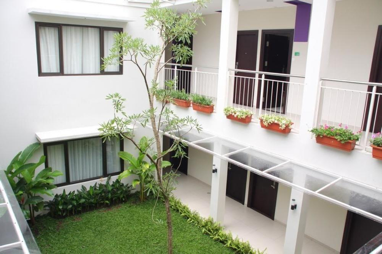 Exterior & Views 1, Gandasari Hotel, Bandung