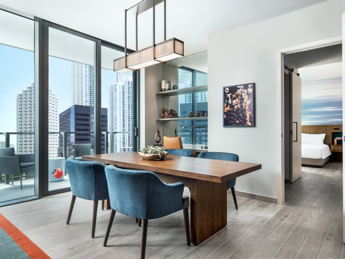 Dining Room 10
