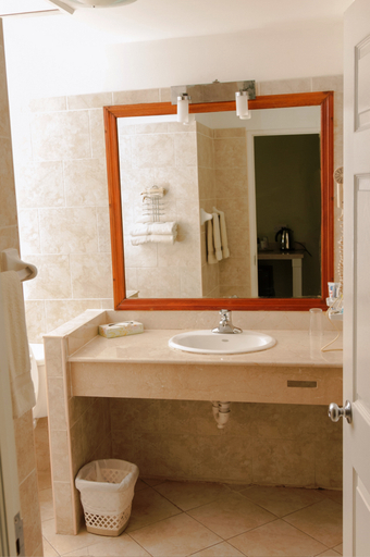 Bathroom 3, Kalinago Beach Resort