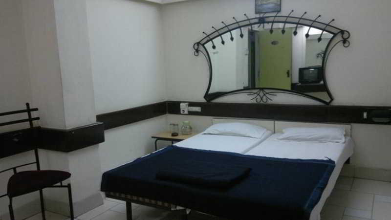 Bedroom 3, Sealord, Mumbai City