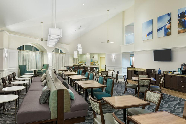 Food & Drinks 5, Homewood Suites by Hilton Raleigh-Durham, Durham