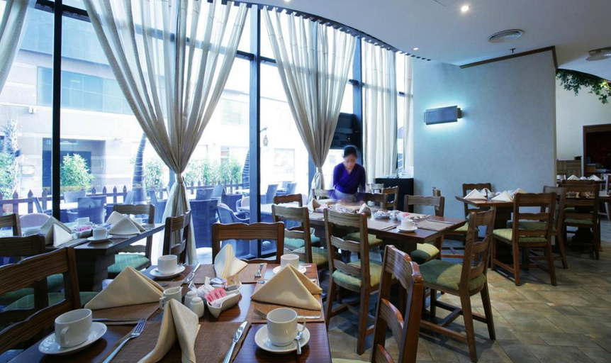 Food & Drinks, Al Salam Hotel Suites, Dubai