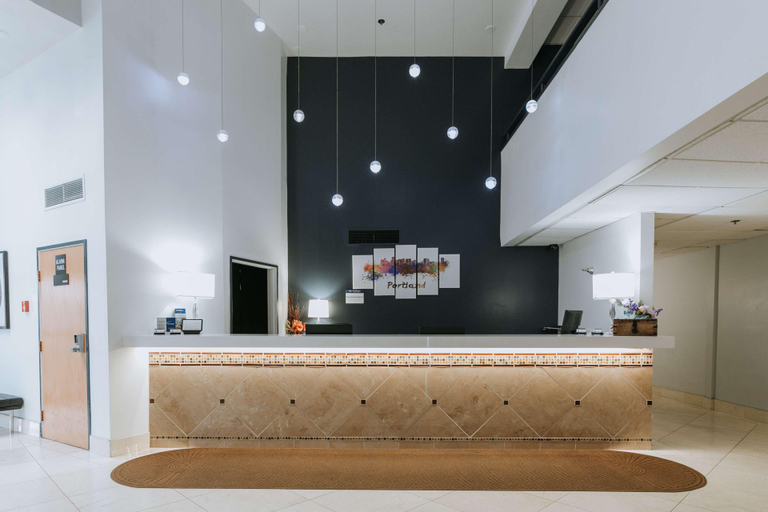 Public Area 3, Extended Stay America Premier Suites - Portland - North, Multnomah