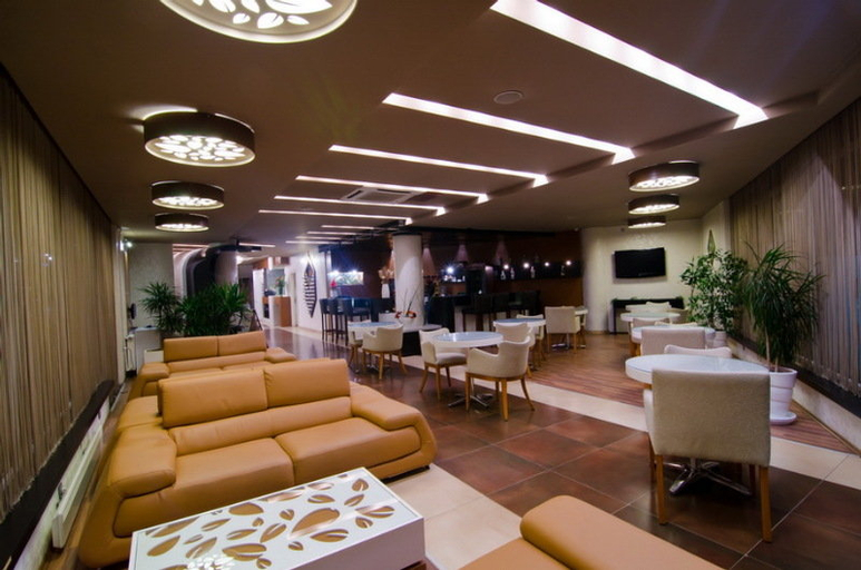 Public Area 4, Roof Garden Hotel, Merkez