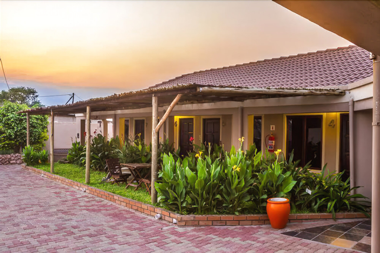 Khwee Sands Lodge, Lethlakane