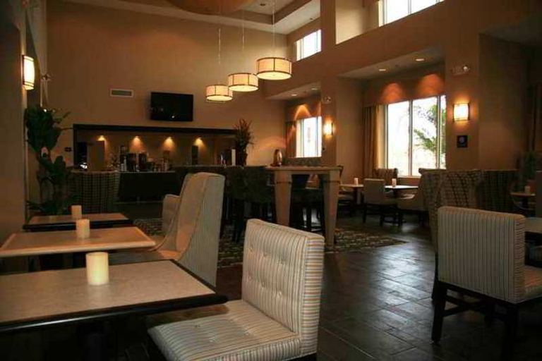 Public Area 3, Hampton Inn & Suites Brunswick, Glynn