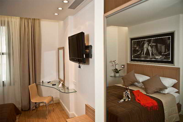 Bedroom 5, Chic Hotel, Attica
