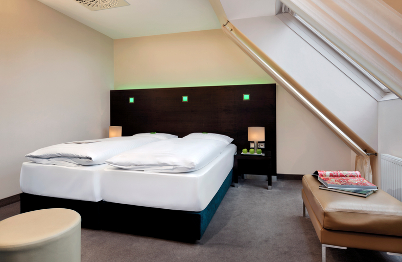 Bedroom 2, Flemings Hotel Wien Stadthalle, Wien