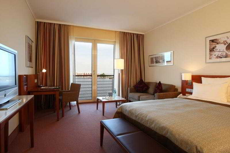 Bedroom 4, Atlantic Hotel Wilhelmshaven, Wilhelmshaven
