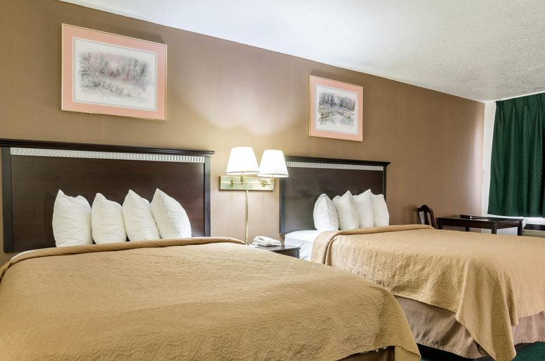 Bedroom 3, Quality Inn Colby Area, Thomas