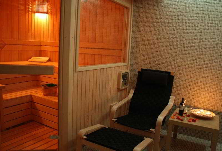 Bedroom 2, Senatus, Fatih