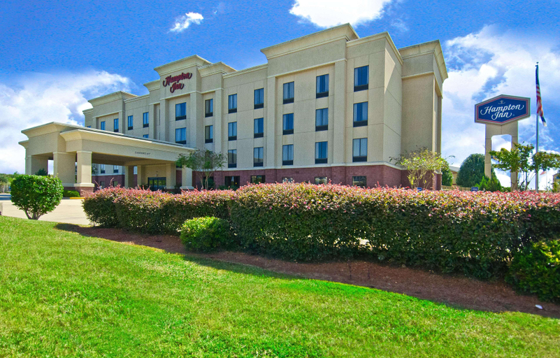 Exterior & Views 1, Hampton Inn Canton, Madison