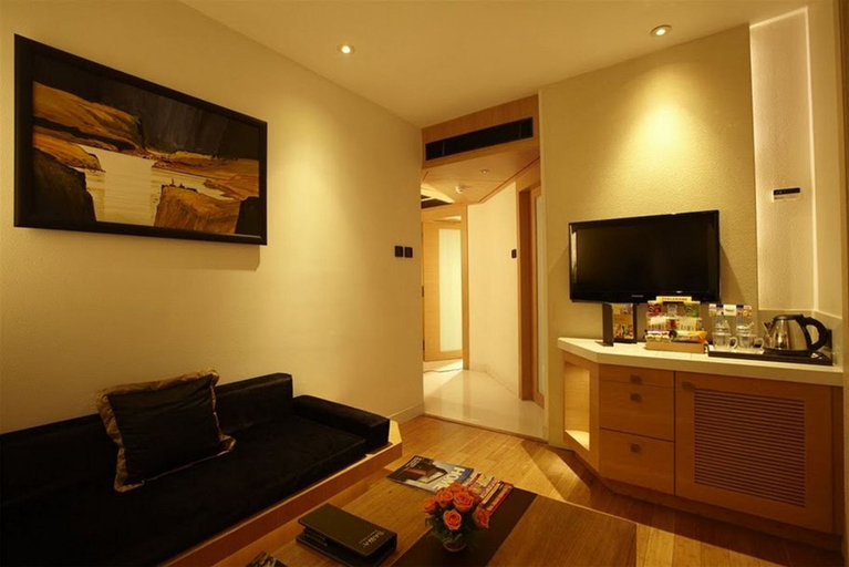 Bedroom 3, Hotel Bawa Continental, Juhu, Mumbai Suburban