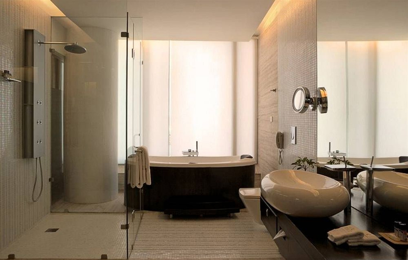 Bathroom 4, Galaxy Hotel & Spa, Gurgaon
