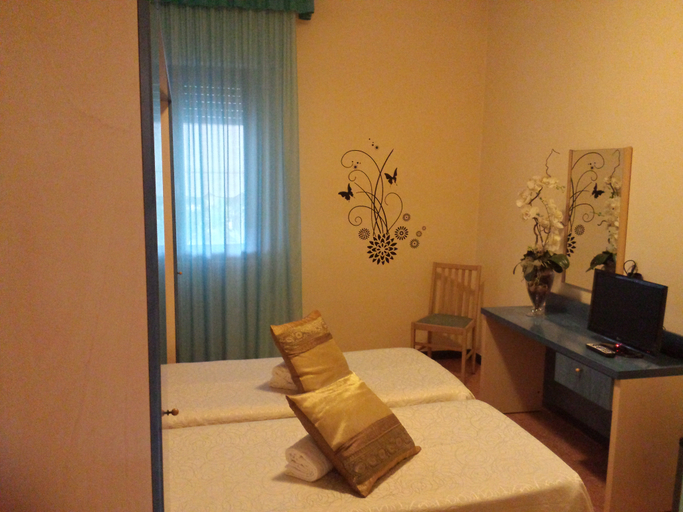 Bedroom, Storyville Simple Stay - Special Offers, Massa Carrara