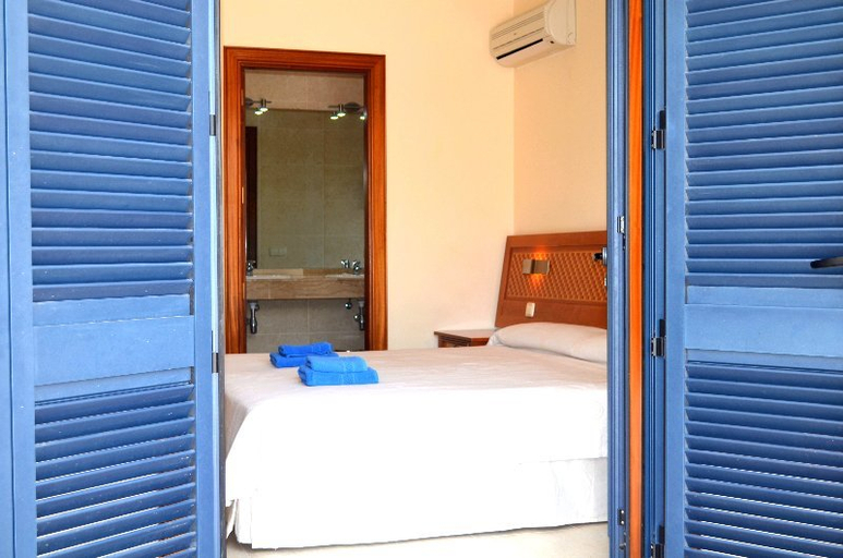 Bedroom 3, Sun Grove Villas & Spa, Las Palmas
