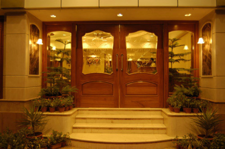 Public Area 2, Hotel Solitaire, Mumbai Suburban