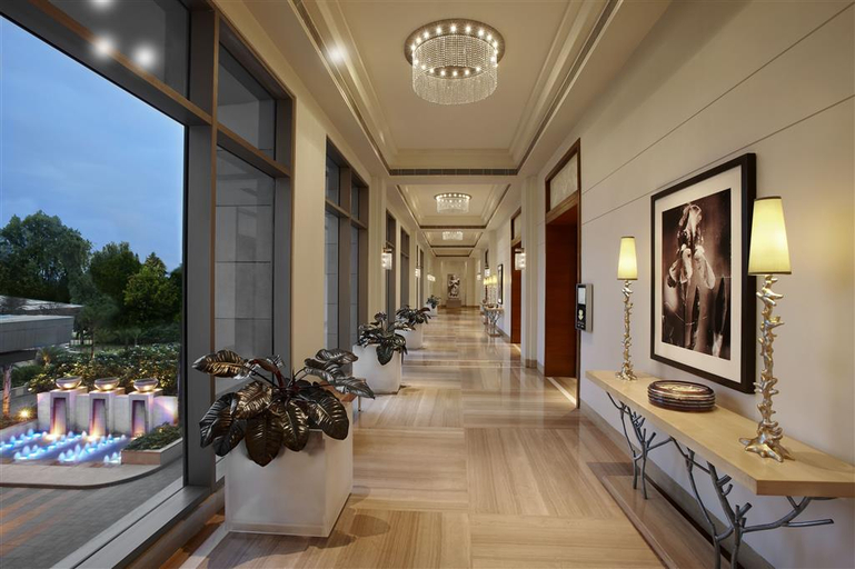 Public Area 5, Itc Gardenia A Luxury Collection Hotel Bengaluru, Bangalore