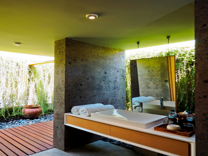 Bedroom 18