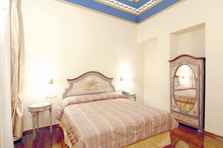 Bedroom 2, Konstantinos Paleologos, West Greece