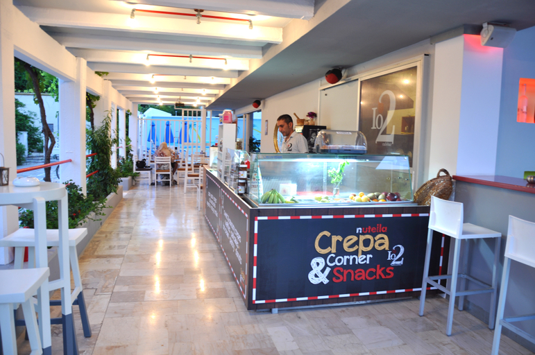 Public Area 2, Zephyros, South Aegean