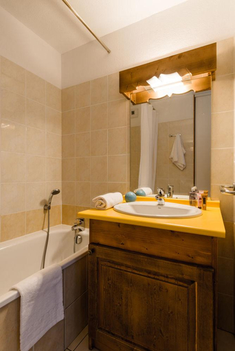Bathroom 4, Lagrange L'Arollaie, Savoie