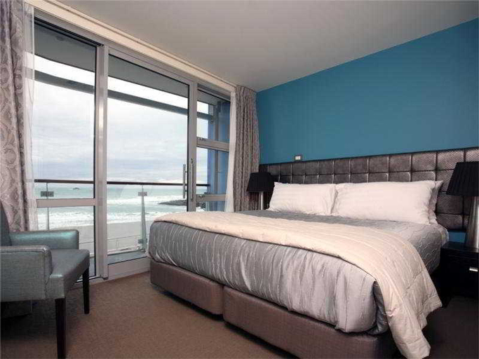 Bedroom 2, Hotel St Clair, Dunedin
