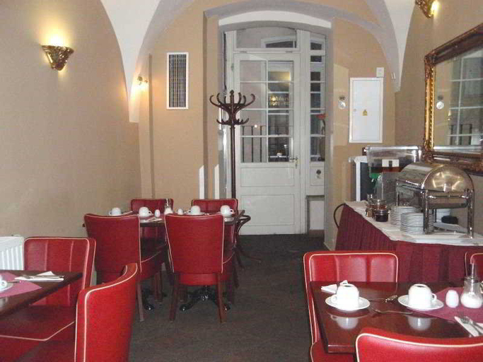 Food & Drinks 5, Boutique Hotel Green Lobster, Praha 6