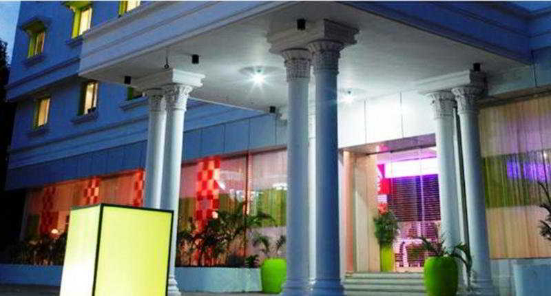 Exterior & Views, THE CENT Sandhya Hotel, Hyderabad