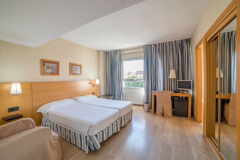 Bedroom 3, Infanta Mercedes, Madrid
