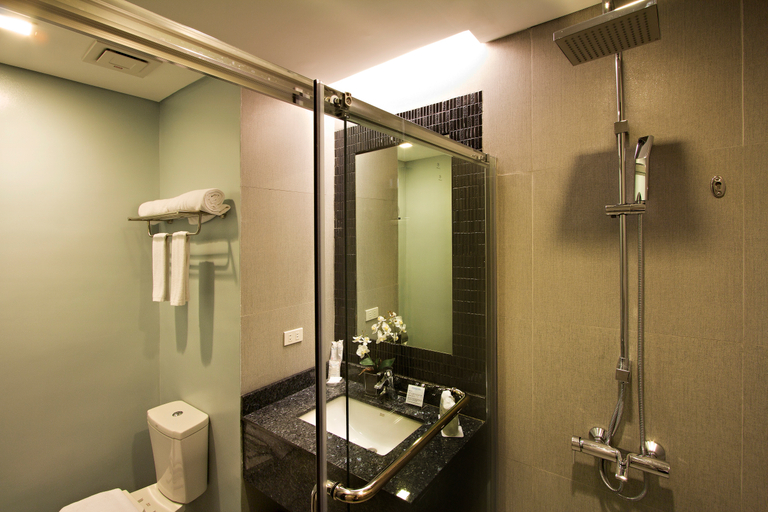 Bathroom 6